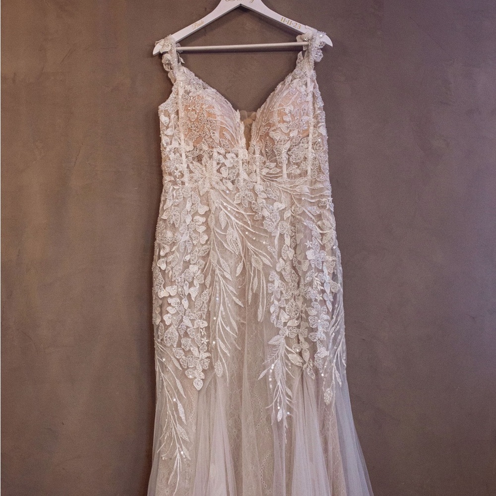 Keira White Mermaid Wedding Dress